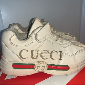 Gucci Kids Cream Sneakers with Red and Green Accents